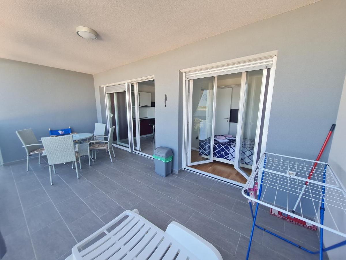 Apartmani Zdrijac Нин Экстерьер фото