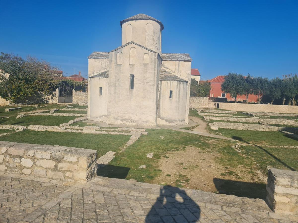 Apartmani Zdrijac Нин Экстерьер фото